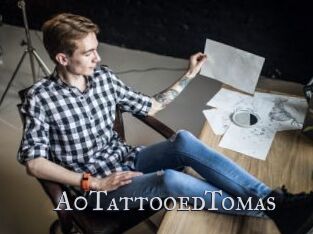 A0TattooedTomas
