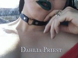 Dahlia_Priest
