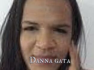 Danna_gata