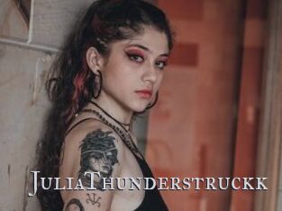 JuliaThunderstruckk