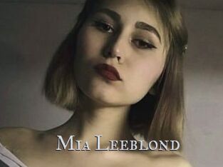 Mia_Leeblond