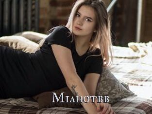 Miahotbb