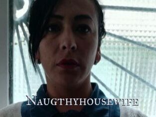 Naugthy_housewife