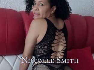 Niccolle_Smith