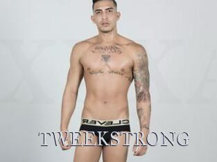 TWEEKSTRONG