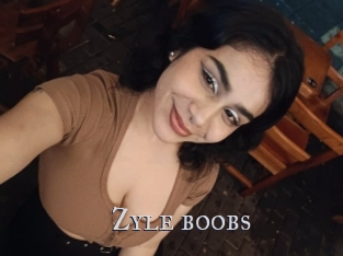 Zyle_boobs
